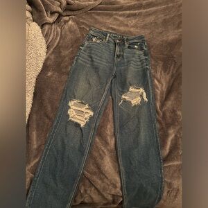 American Eagle mom jeans